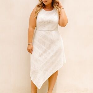 BCBGMaxazria Asymmetrical White Short Sleeve Dress Size Large